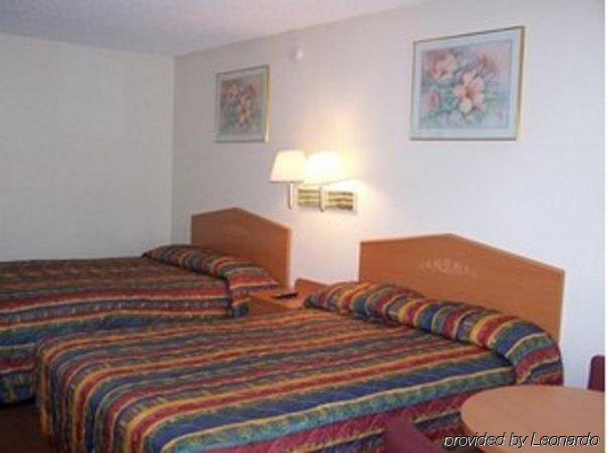 Budget Inn West Melbourne Room photo